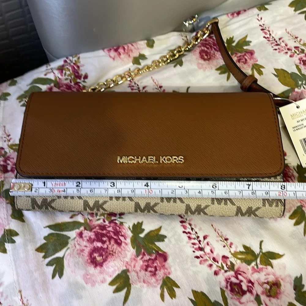 🤎Michael Kors 🤎Large Wallet on a Chain/Brown - Picture 14 of 16